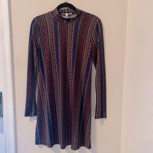 Long sleeved patterned dress